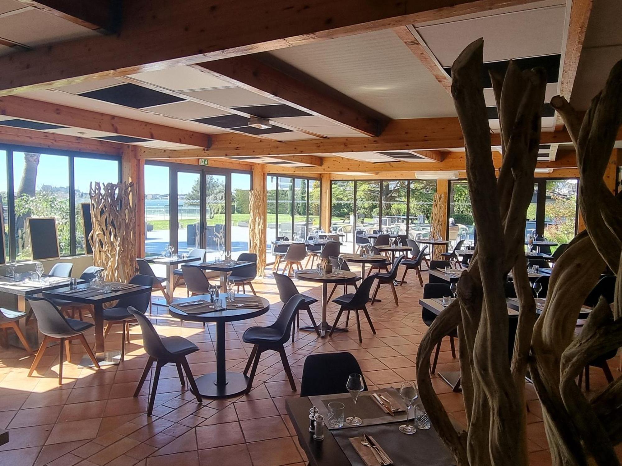 Ariane Hotel Fos Sur Mer Fos-sur-Mer Exterior photo