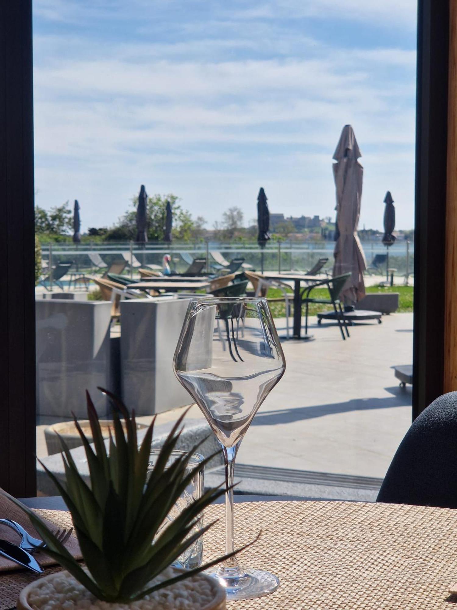 Ariane Hotel Fos Sur Mer Fos-sur-Mer Exterior photo
